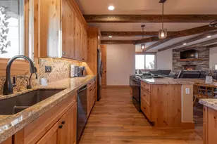 61465 White Peaks Ct, Bend, OR 97702 - Photo 102