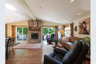 150 Castaline Place, Shady Cove, OR 97539 - Photo 10