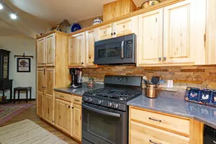 150 Castaline Pl, Shady Cove, OR 97539 - Photo 18