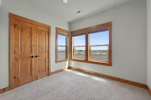2635 N Awbrey Point Circle, Bend, OR 97703 - Photo 20