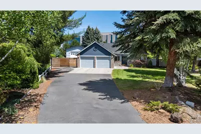 21196 Strawberry Mountain, Bend, OR 97702 - Photo 2