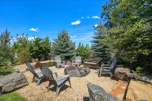 20648 SE Cougar Peak Dr, Bend, OR 97702 - Photo 40