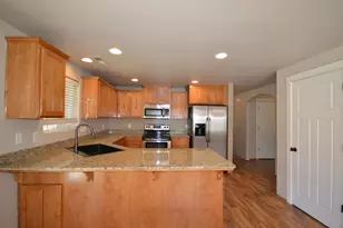 3512 Ave H, White City, OR 97503 - Photo 10