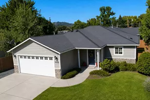 1630 Medart Ln, Grants Pass, OR 97527 - Photo 1