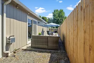 1630 Medart Ln, Grants Pass, OR 97527 - Photo 28