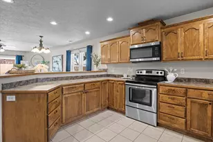 1630 Medart Ln, Grants Pass, OR 97527 - Photo 12