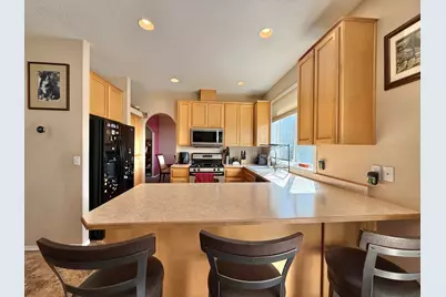 5118 Cherry Blossom Lane, Klamath Falls, OR 97601 - Photo 4