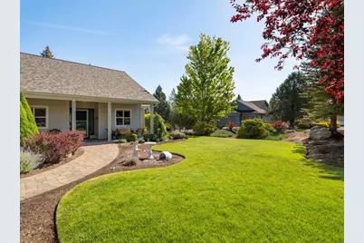 8051 Granite Falls Drive, Redmond, OR 97756 - Photo 14