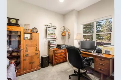 8051 Granite Falls Drive, Redmond, OR 97756 - Photo 18
