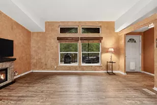 19140 Springfield Ct, Crescent Lake, OR 97733 - Photo 8