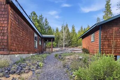 19140 Springfield Court, Crescent Lake, OR 97733 - Photo 6