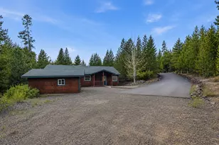 19140 Springfield Ct, Crescent Lake, OR 97733 - Photo 4