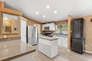 19140 Springfield Ct, Crescent Lake, OR 97733 - Photo 18