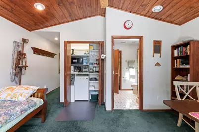 1562 Sleepy Hollow Loop, Grants Pass, OR 97527 - Photo 36