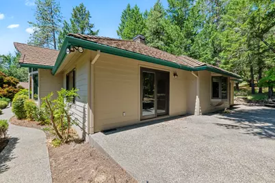 1562 Sleepy Hollow Loop, Grants Pass, OR 97527 - Photo 58
