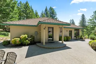 1562 Sleepy Hollow Loop, Grants Pass, OR 97527 - Photo 34