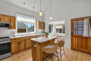 1940 NW Monterey Pines Dr, Bend, OR 97703 - Photo 6