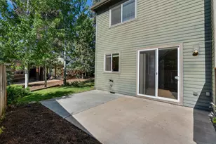 176 S Timber Pine Pl, Sisters, OR 97759 - Photo 6