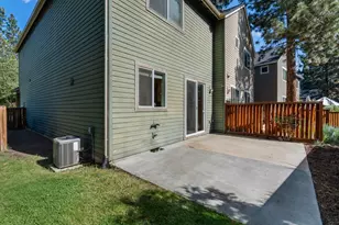 176 S Timber Pine Pl, Sisters, OR 97759 - Photo 4