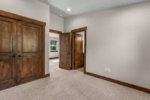 927 E Desperado Trail, Sisters, OR 97759 - Photo 16