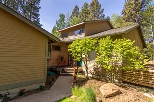 60555 Elkai Woods Dr, Bend, OR 97702 - Photo 4