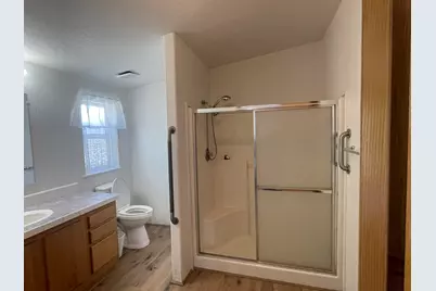 336 S Rogers Street, Klamath Falls, OR 97601 - Photo 18