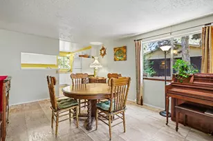 1115 NW C St, Grants Pass, OR 97526 - Photo 20