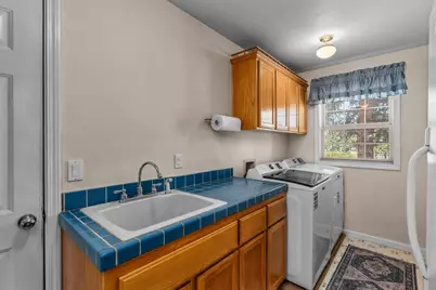 64080 Highway 20, Bend, OR 97703 - Photo 18