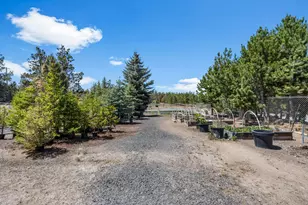 64080 Hwy 20, Bend, OR 97703 - Photo 40