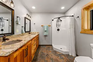 225 SE Eagle Ridge Dr, Canyonville, OR 97417 - Photo 40