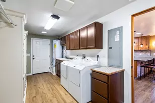 19800 Connarn Rd, Bend, OR 97703 - Photo 30