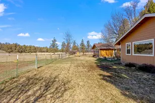 19800 Connarn Rd, Bend, OR 97703 - Photo 32