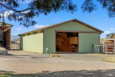 19800 Connarn Road, Bend, OR 97703 - Photo 38
