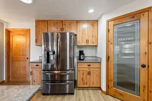 19800 Connarn Rd, Bend, OR 97703 - Photo 12