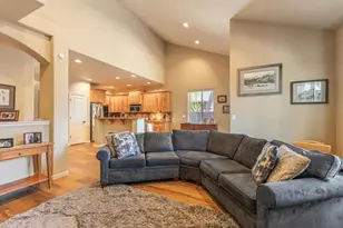 51874 Trapper George Ln, La Pine, OR 97739 - Photo 8