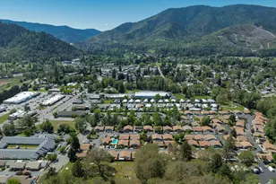 100 Brookside Ct, Rogue River, OR 97537 - Photo 34
