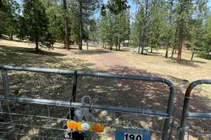190 Citadel Rd, Trail, OR 97541 - Photo 1