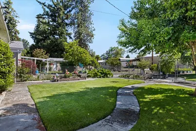 150 Winema Way, Medford, OR 97501 - Photo 24