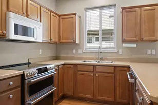 2302 NE Mary Rose Pl, Bend, OR 97701 - Photo 6