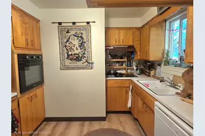 791 NE Wharton Drive, Grants Pass, OR 97526 - Photo 8