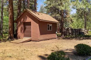 69986 W Meadow Pkwy, Sisters, OR 97759 - Photo 38