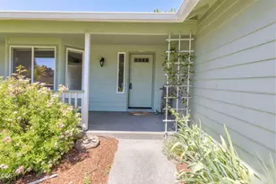 2968 Galaxy Way, Grants Pass, OR 97527 - Photo 4