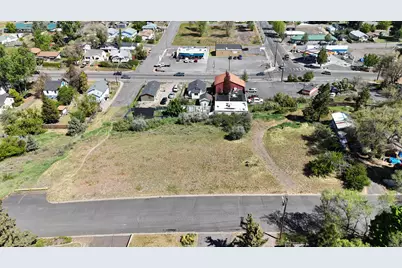 437 Trinity Street, Klamath Falls, OR 97601 - Photo 4