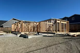 313 E Rapp Rd, Talent, OR 97540 - Photo 2