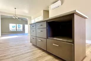 313 E Rapp Rd, Talent, OR 97540 - Photo 18
