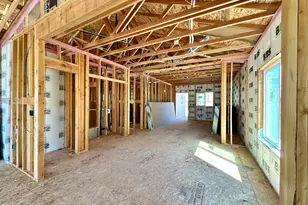 313 E Rapp Rd, Talent, OR 97540 - Photo 2