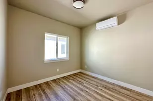 313 E Rapp Rd, Talent, OR 97540 - Photo 22