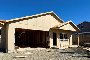 313 E Rapp Rd, Talent, OR 97540 - Photo 2