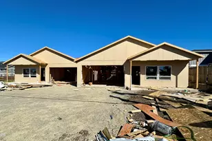 315 E Rapp Rd, Talent, OR 97540 - Photo 4