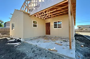 315 E Rapp Rd, Talent, OR 97540 - Photo 8